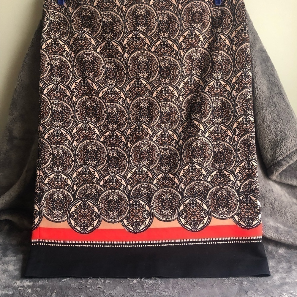 𝅺LORD & Taylor Printed pencil skirt abstract design size 10 petite‎ #s1114